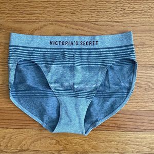 Victoria’s Secret high leg brief Women’s Medium Gray Stripes Panty Logo NWT